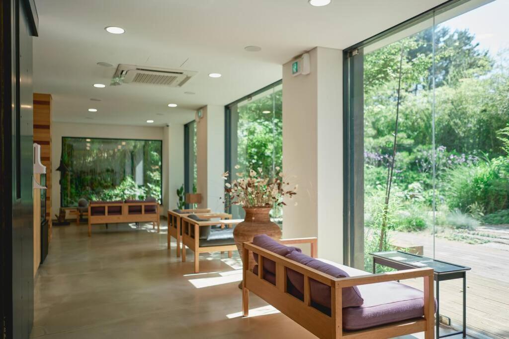 Scenery After Rain Bed & Breakfast ยางยาง ภายนอก รูปภาพ